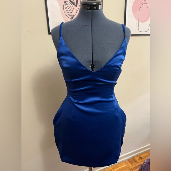 Plunge blue mini dress - Picture 2 of 2